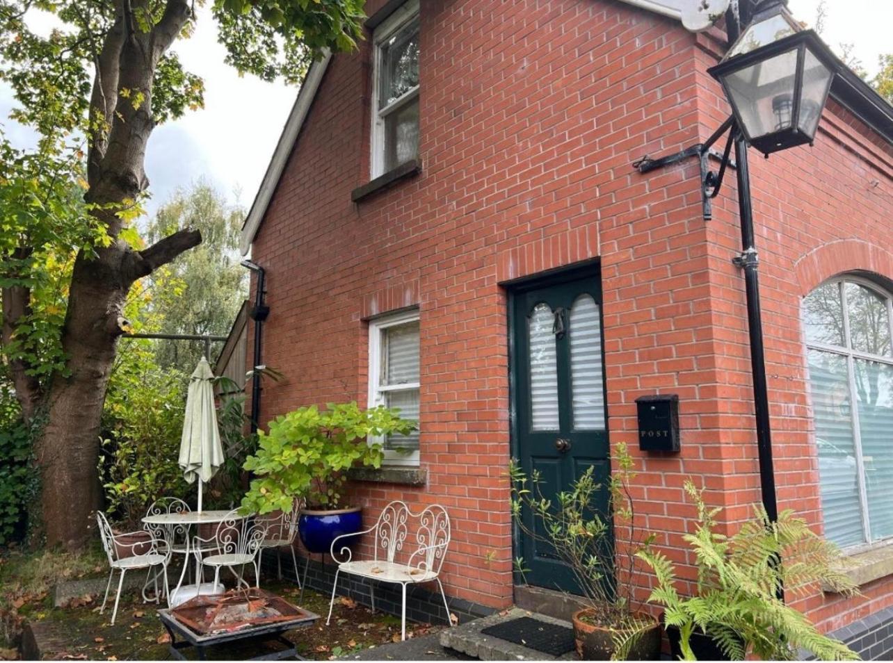 Self Contained Coach House In Leafy South Belfast The Location Is Not Accurate Apartment ภายนอก รูปภาพ
